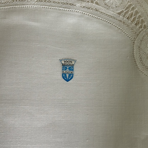 Belgian linen lace placemats and napkins - Picture 2 of 8